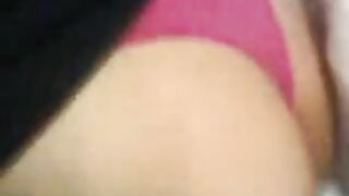 Arab mom with gorgeous big booty is more than ready to fuck on cam