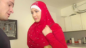 Arab woman participates in porn where she plays a mom in the hijab