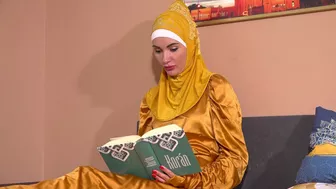 Arab does porn with guy in big bed like a real mom with the hijab Arab does porn with guy in big bed like a real mom with the hijab