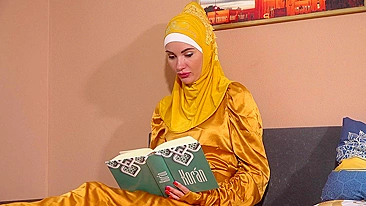 Hijab hidden hijab real XXX video on Area51.porn