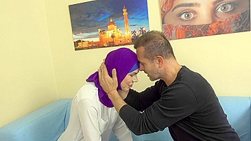 Porn of mom lover drilling mouth and pussy of Arab with violet hijab