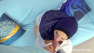 Mom is out so Arab man makes porn lover with hijab gladden him with sex