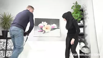 Arab lover's porn sized fuckstick is in vagina of mom with the hijab