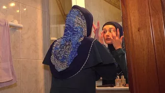 Arab woman with blue hijab is an obedient mom for the porn husband Arab woman with blue hijab is an obedient mom for the porn husband