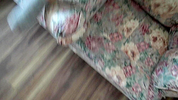 Afghan Arab mom filmed at home sucking dick and fucking