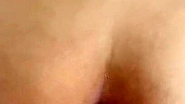 Curvy Arab mom bends her fine ass for dick in excellent POV