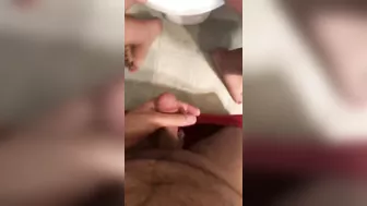 Naked Arab mom uses her big boobs to spice things even more