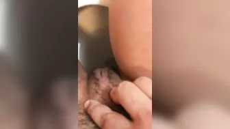 Hot Arab mom rubs pussy and clit in sexy amateur solo XXX