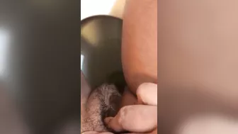 Hot Arab mom rubs pussy and clit in sexy amateur solo XXX