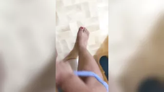 Hot Arab mom rubs pussy and clit in sexy amateur solo XXX