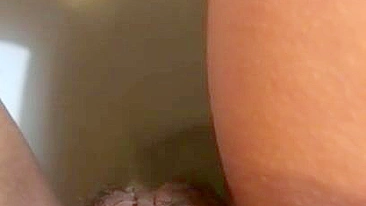 Hot Arab mom rubs pussy and clit in sexy amateur solo XXX