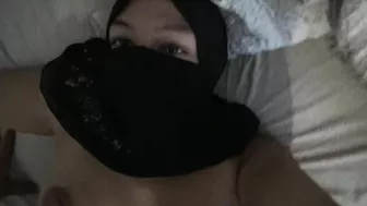 Mom Arab hardcore PV while the woman wearing her hijab