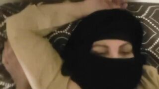 Hijab mom sucks dick with lust after great arab cam sex