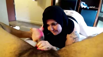 Big ass cheating Arab wife in hijab on business trip in Dubai hotel