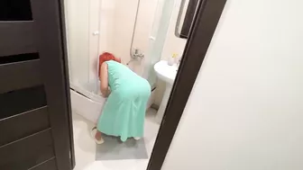 Curvaceous XXX mommy with natural boobs gets her eager asshole hammered