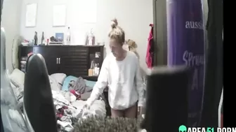 Wife turn on camera laptop in bathroom and catches husband fucks babysitter