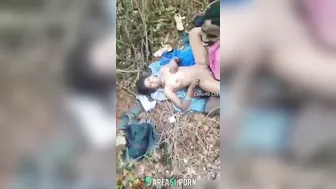 Babe ki jangal me chudai! girlfriend fucking outdoor in hindi Babe ki jangal me chudai! girlfriend fucking outdoor in hindi