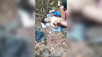 Babe ki jangal me chudai! girlfriend fucking outdoor in hindi