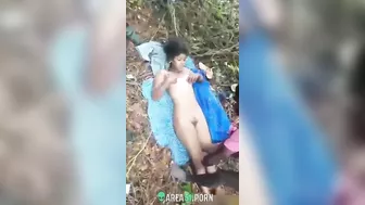 Babe ki jangal me chudai! girlfriend fucking outdoor in hindi