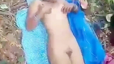 Babe ki jangal me chudai! girlfriend fucking outdoor in hindi