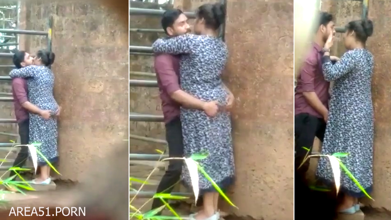 Voyeur XXX camera caught a Desi aunty having sex outdoor with neighbor |  AREA51.PORN