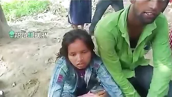 Jangal Me Mangal! Naughty couple caught on camera. Desi XXX mms leaked