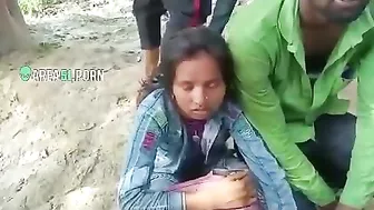 Jangal Me Mangal! Naughty couple caught on camera. Desi XXX mms leaked