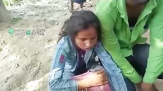 Jangal Me Mangal! Naughty couple caught on camera. Desi XXX mms leaked