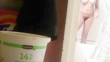 Desi XXX MMs leaked. Indian sister secretly caught nude in bathroom