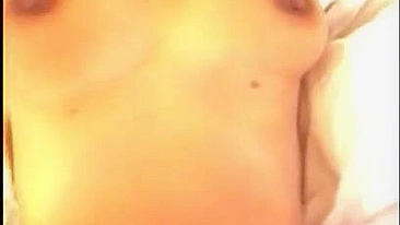 Big boobs indonesian mom nude selfie in HD XXX hijab video