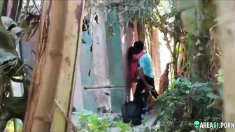 Leaked desi mms. Indian lovers outdoor caught, village college teacher fuck coed