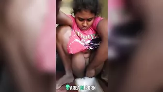 Scandal Desi XXX video! Virgin indian girl showing her pussy hole