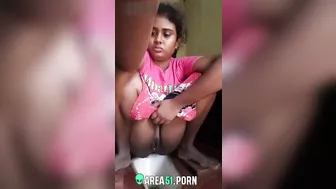 Scandal Desi XXX video! Virgin indian girl showing her pussy hole