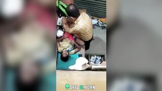 Leaked Desi XXX!  Perv Indian doctor fingering to bhabhi on hidden cam
