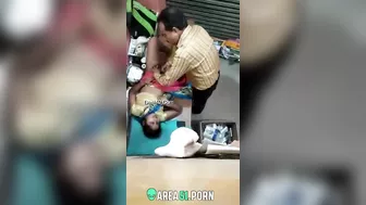 Leaked Desi XXX!  Perv Indian doctor fingering to bhabhi on hidden cam