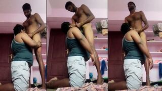 Indian Gay Sex Porn - Viral Desi XXX video! Indian gay getting blowjob from a chubby servitor |  AREA51.PORN