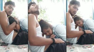 Leaked desi mms: Naughty village college girl gives blowjob outdoor BF