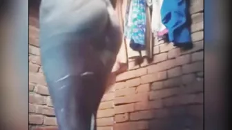 Desi village bangla dhaka aunty bathing before XXX camera