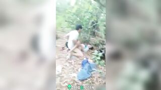 New desi mms: BF fucking outdoor in jungle girl and caught by villagers