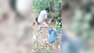 New desi mms: BF fucking outdoor in jungle girl and caught by villagers