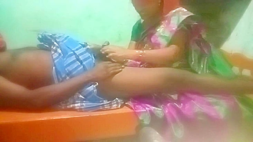 Keralasex Desi New MMs. Slutty Kerala aunty gets blowjob brother