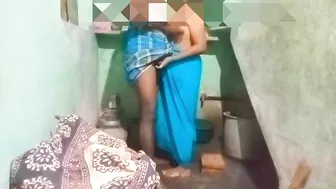 Desi XXX ! Home sex scandal of Kerala aunty with neighbor leaked