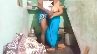 Desi XXX ! Home sex scandal of Kerala aunty with neighbor leaked
