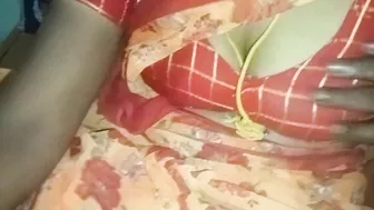 Desi XXX ! Kerala aunty gets lover handjob in cheap hotel room Desi XXX ! Kerala aunty gets lover handjob in cheap hotel room