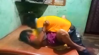 Desi XXX sex. Kerala aunty invited nephew home for full one day service