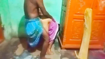 Desi XXX sex. Kerala aunty boob grab and seductive romance with neighbour