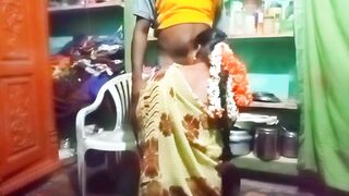 Desi XXX. Kerala hot aunty bhabhi caught unmarried while having sex