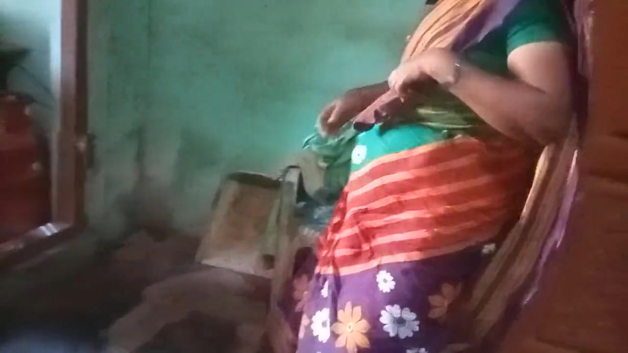 Teacher Sex Videos In Kerala Aunty - Desi XXX. Kerala sexy teacher with big boobs has sex with student | AREA51. PORN