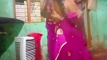 Kerala aunty boobs milk pissing real. Desi XXX