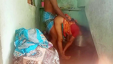 Kerala aunty and GF husband have real dirty sex at home. Desi XXX